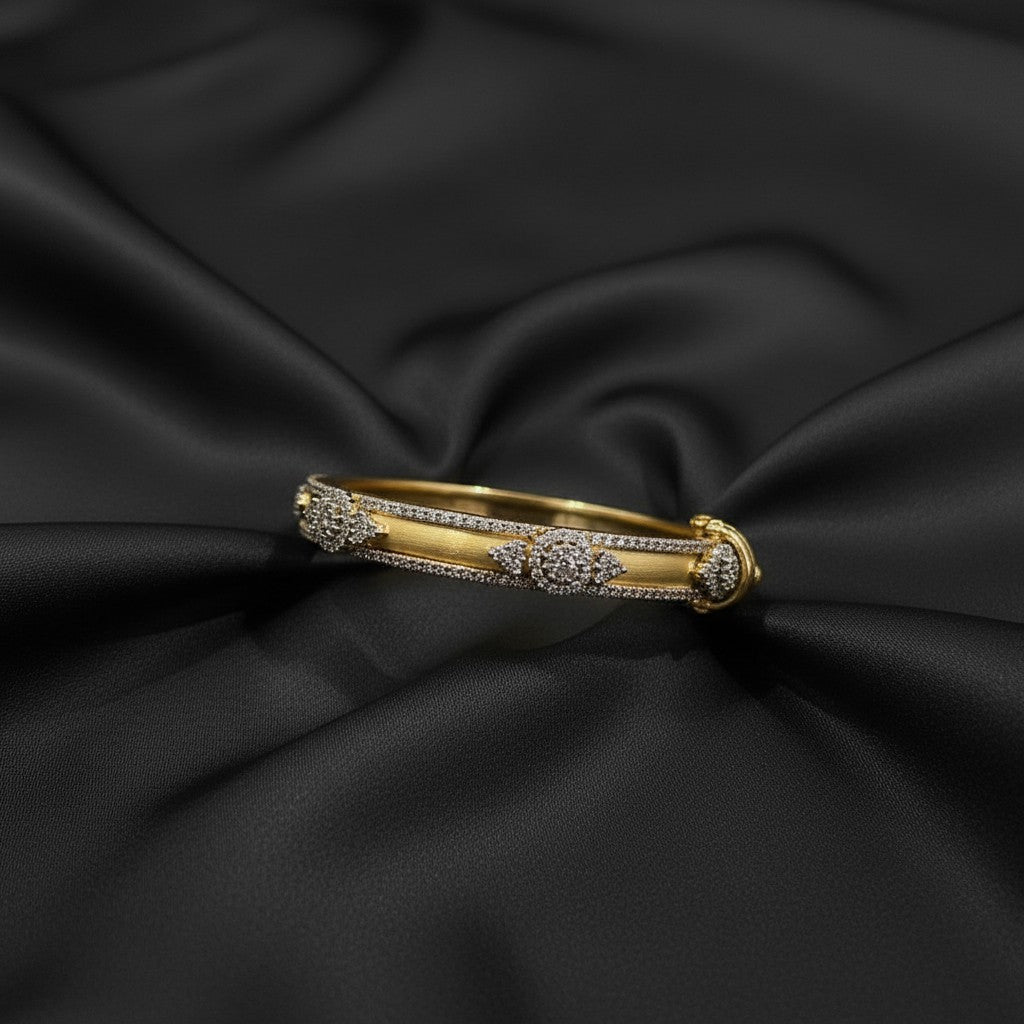 Solaris Halo Bangle – Mahvish Naeem